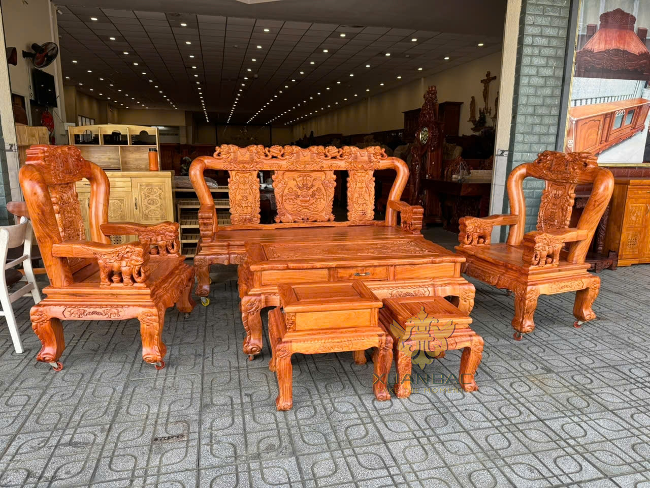 Bộ Bàn Ghế Minh Quốc Voi Tay 12 Gỗ Hương Đá Vip